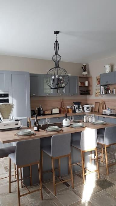 Le Pigeonnier / Gite De Charme 1 A 4 Pers 80 M² Cambrai Exterior foto